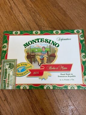 Montesino Hecho a Mano Cigar Box - White, Green, Red, Gold